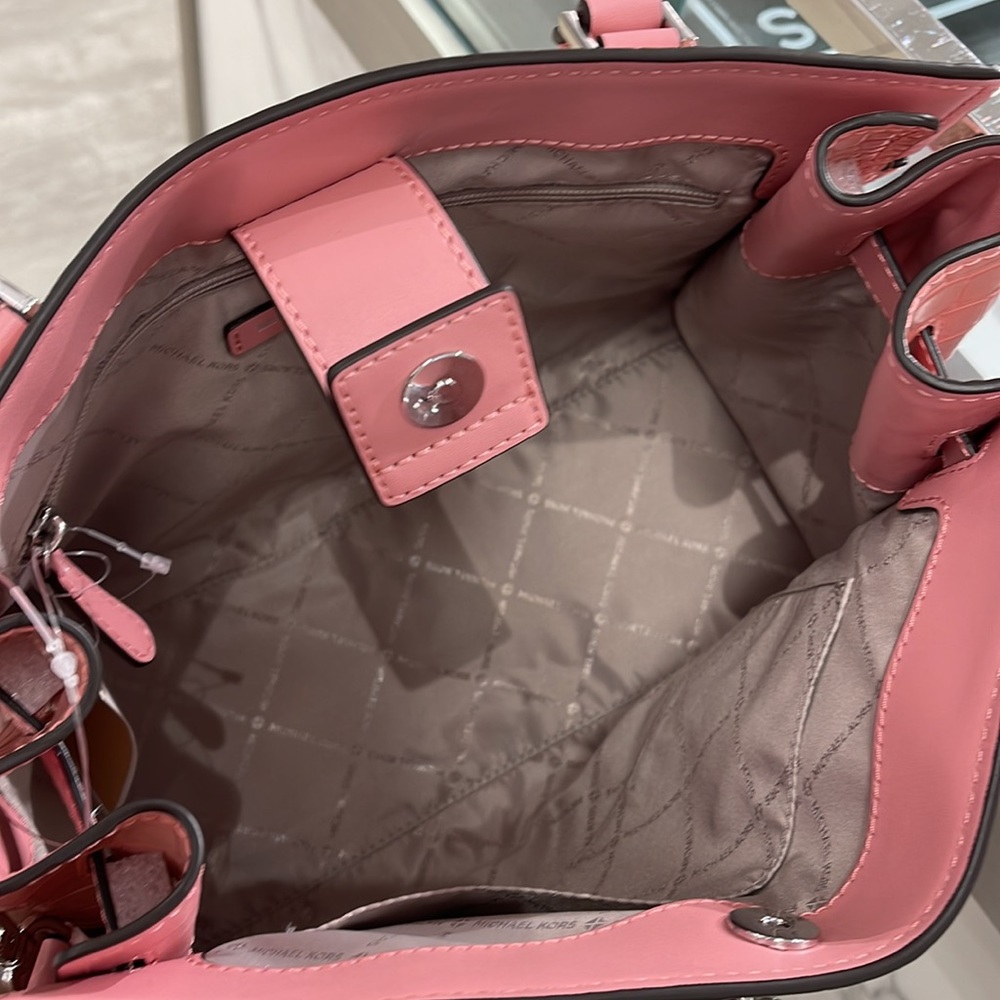 MICHAEL KORS HAMILTON MEDIUM SATCHEL 
 COLOR: Primrose 
NWT - Picture 10 of 16
